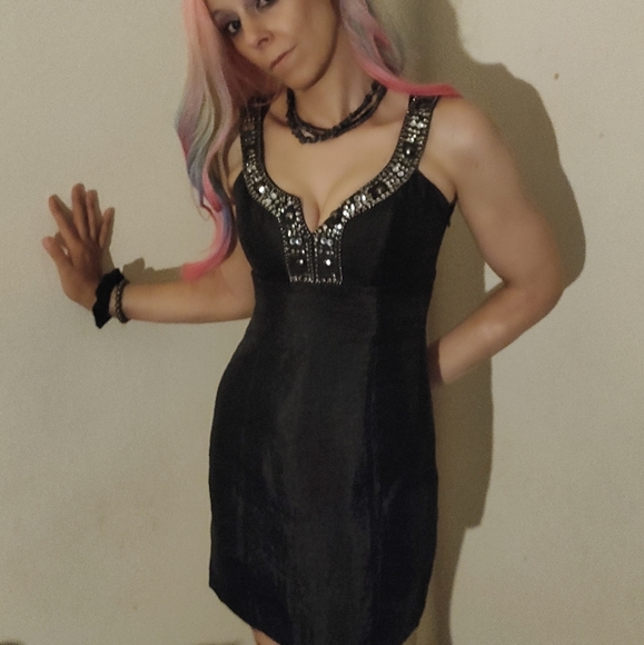 *host-pick* Laundry by Shelli Segal-EUC- BLACK-SIDE-ZIP BEADED STRAPS GOWN - Picture 1 of 5